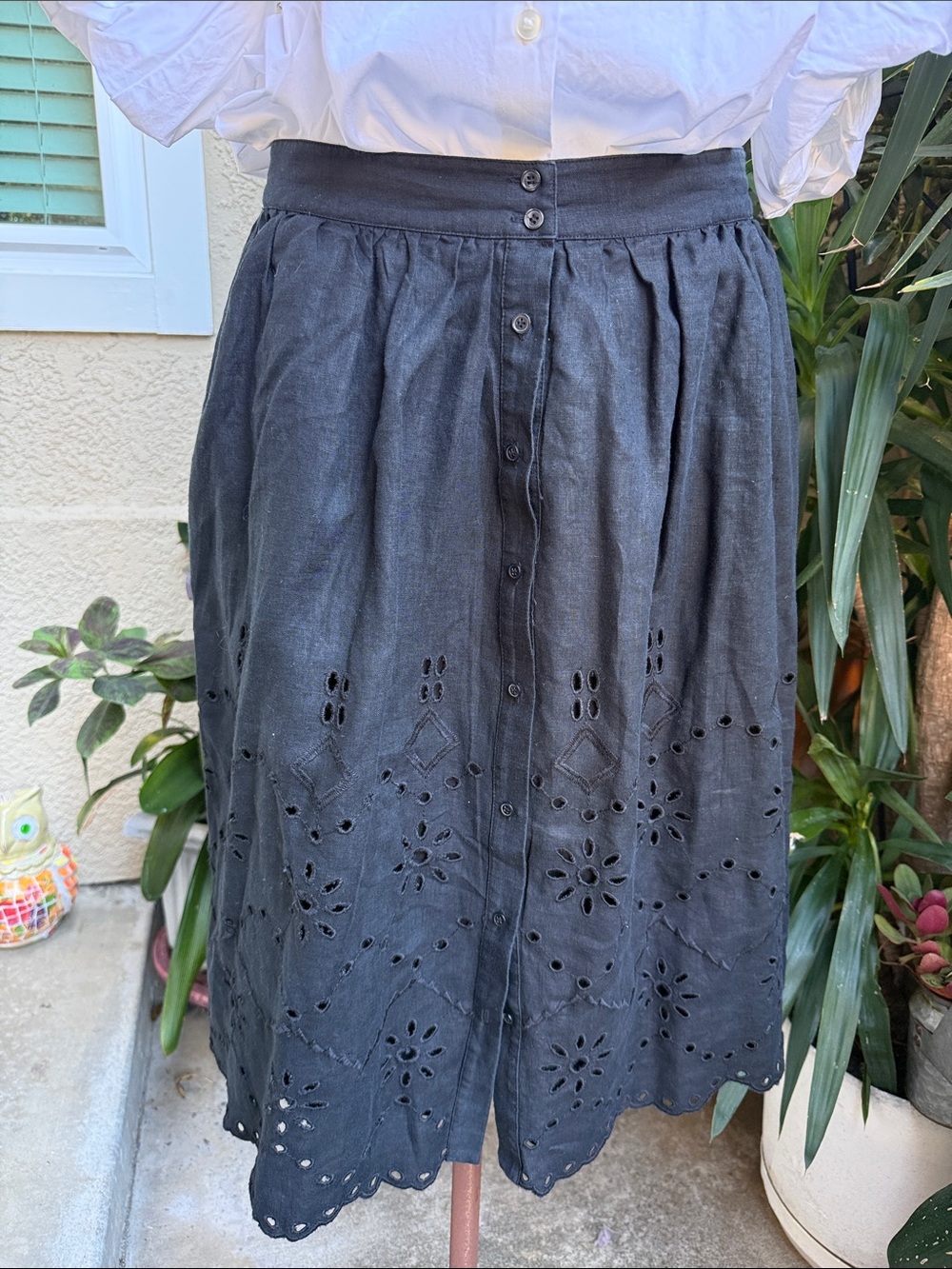 Rachel Parcell Vintage Black Button-Front Eyelet Linen Midi Skirt